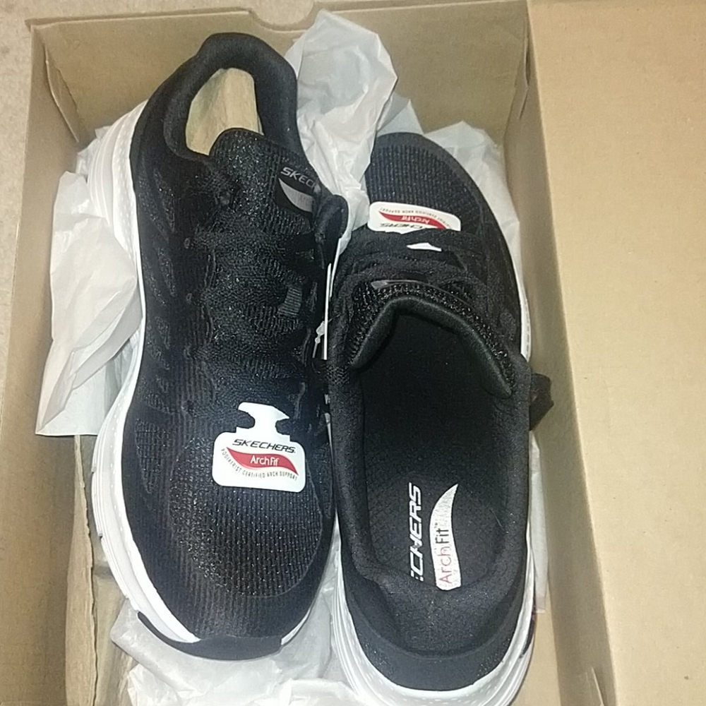 Skechers arch fit Charge back